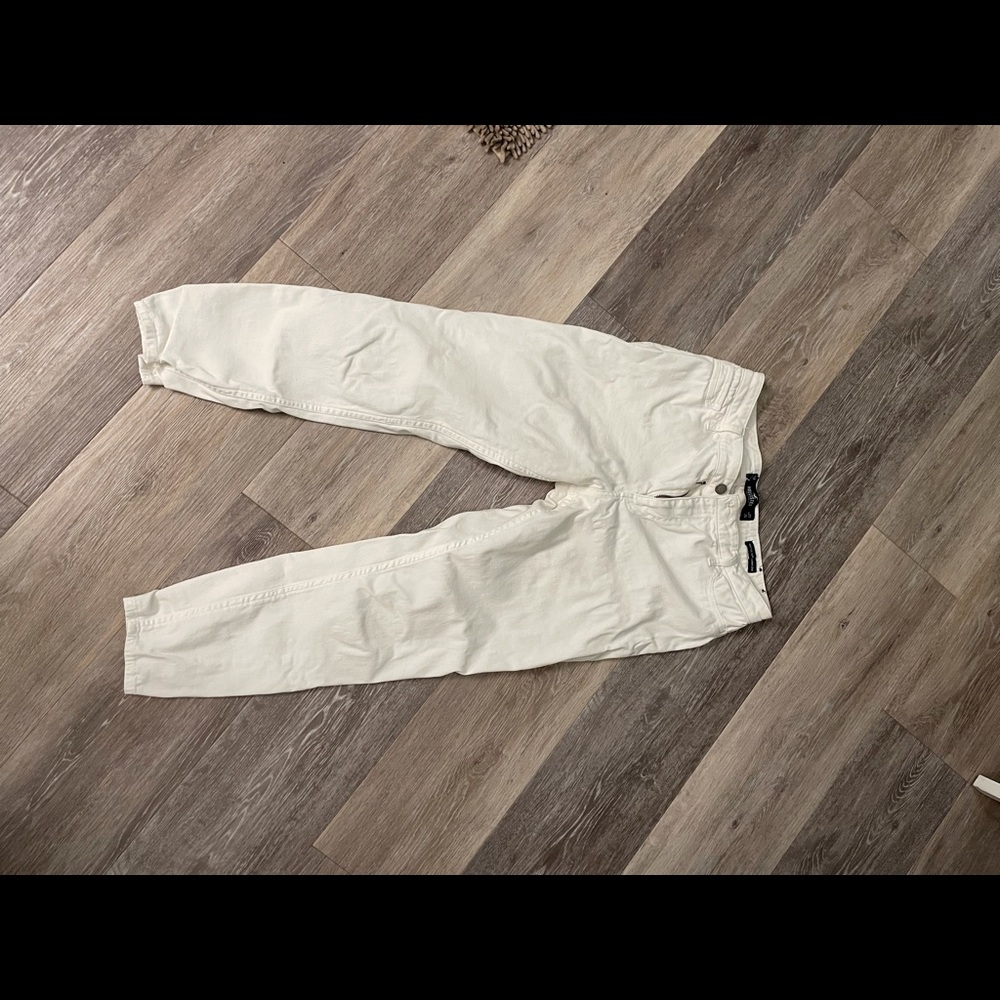 White Hollister jeans size 5